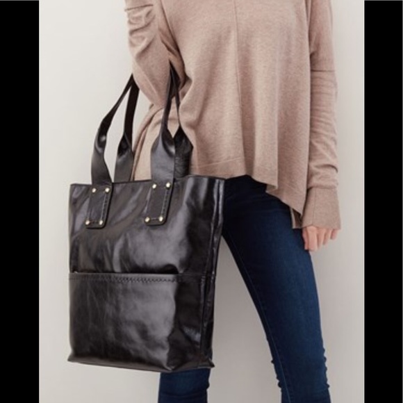 HOBO Handbags - HOBO Black Pillar Tote